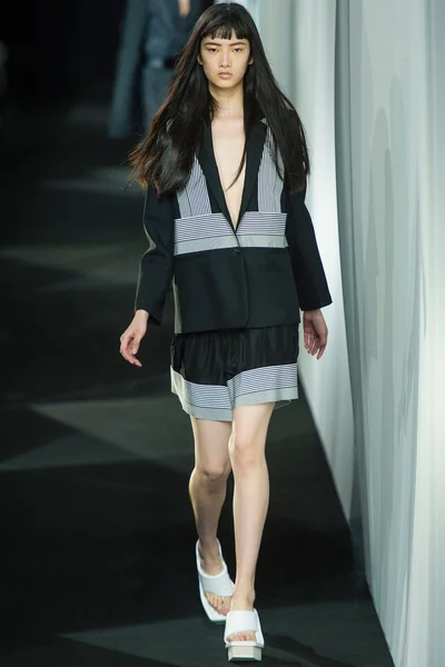 Look 29